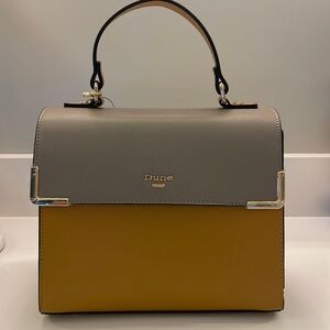 Exceptionally classy Dune purse
